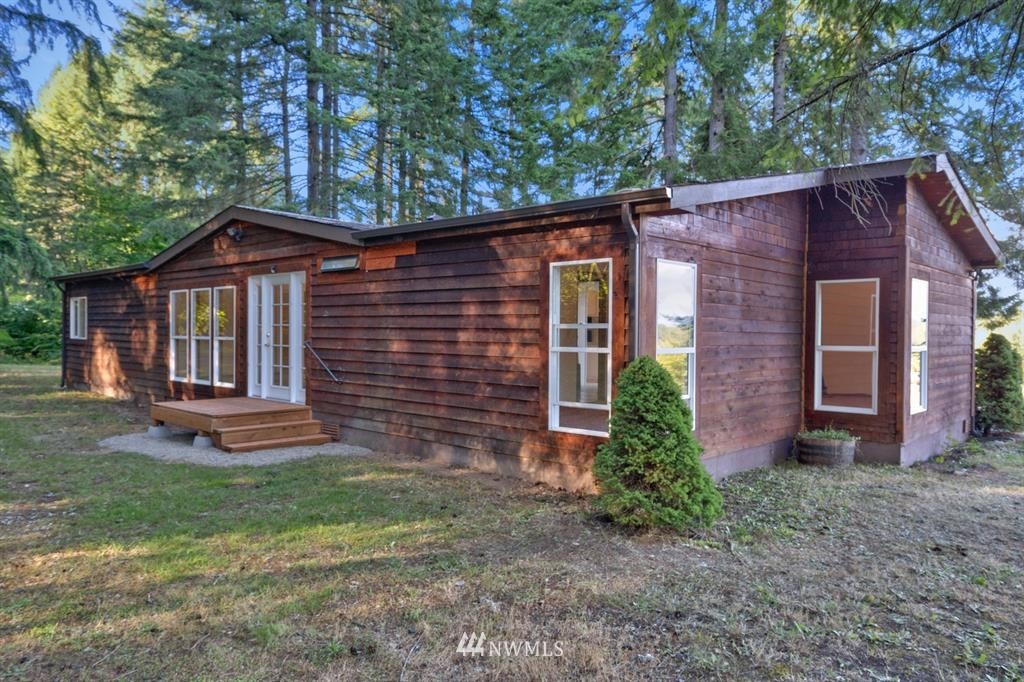 7123 Sidney Road Southwest Port Orchard, WA 98367 - Photo 1 of 24 Gallery Image 1