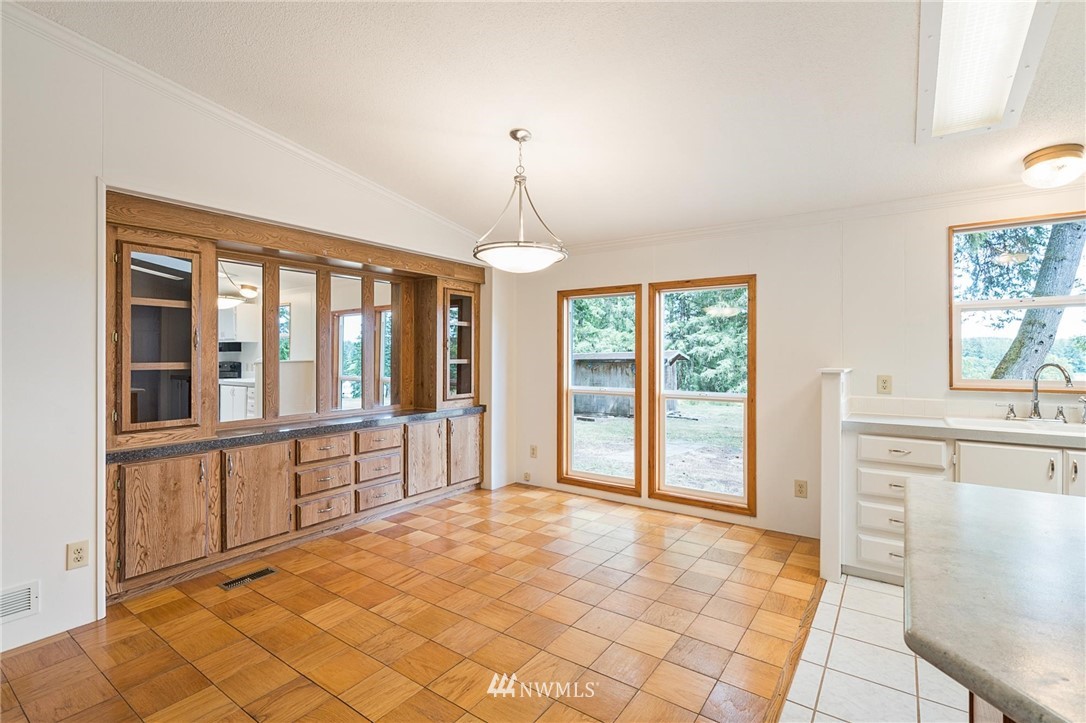 7123 Sidney Road Southwest Port Orchard, WA 98367 - Photo 12 of 24 Gallery Image 12