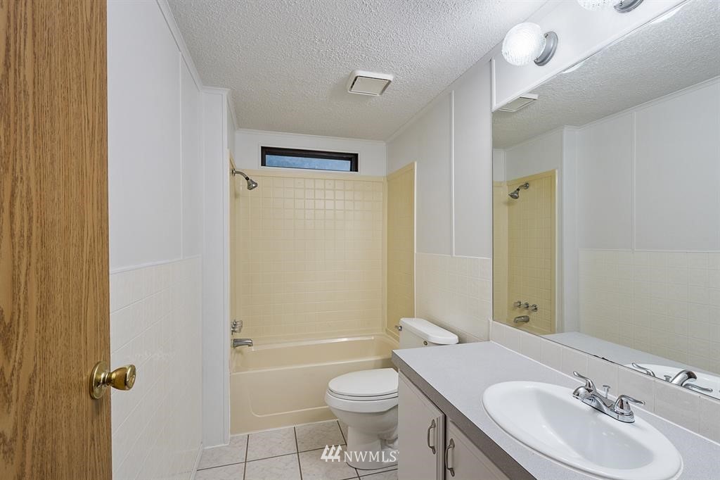 7123 Sidney Road Southwest Port Orchard, WA 98367 - Photo 18 of 24 Gallery Image 18