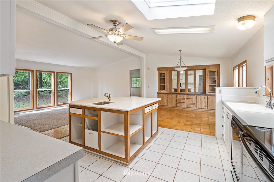 7123 Sidney Road Southwest Port Orchard, WA 98367 - Photo 7 of 24 Gallery Image 7