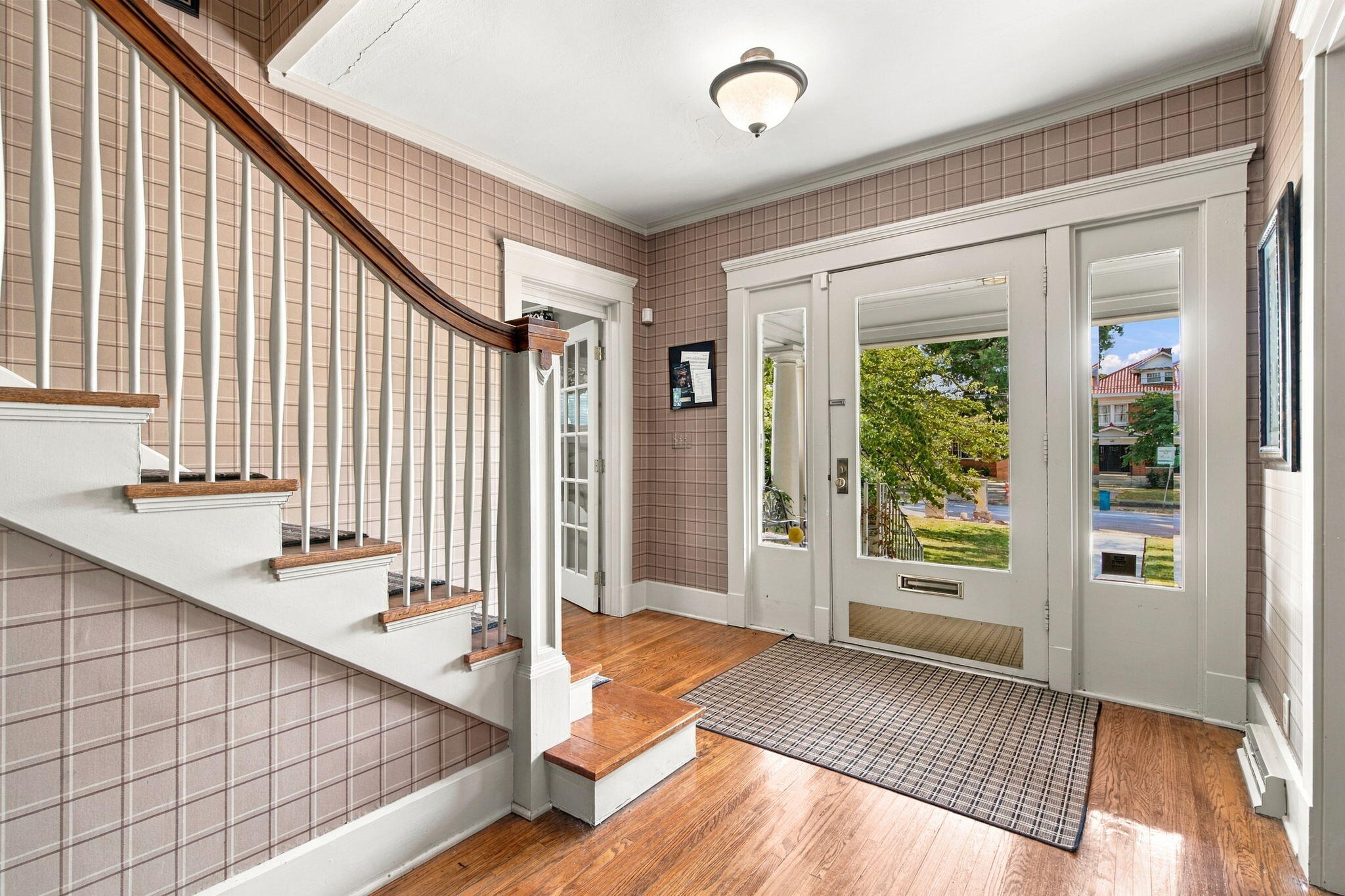 1201 East Walnut Street Springfield, MO 65802 - Photo 6 of 55 5-web-or-mls-DSC03928