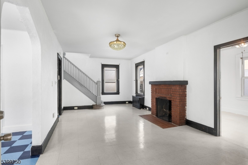 1209 Rose Street Plainfield, NJ 07060 - Photo 3 of 19