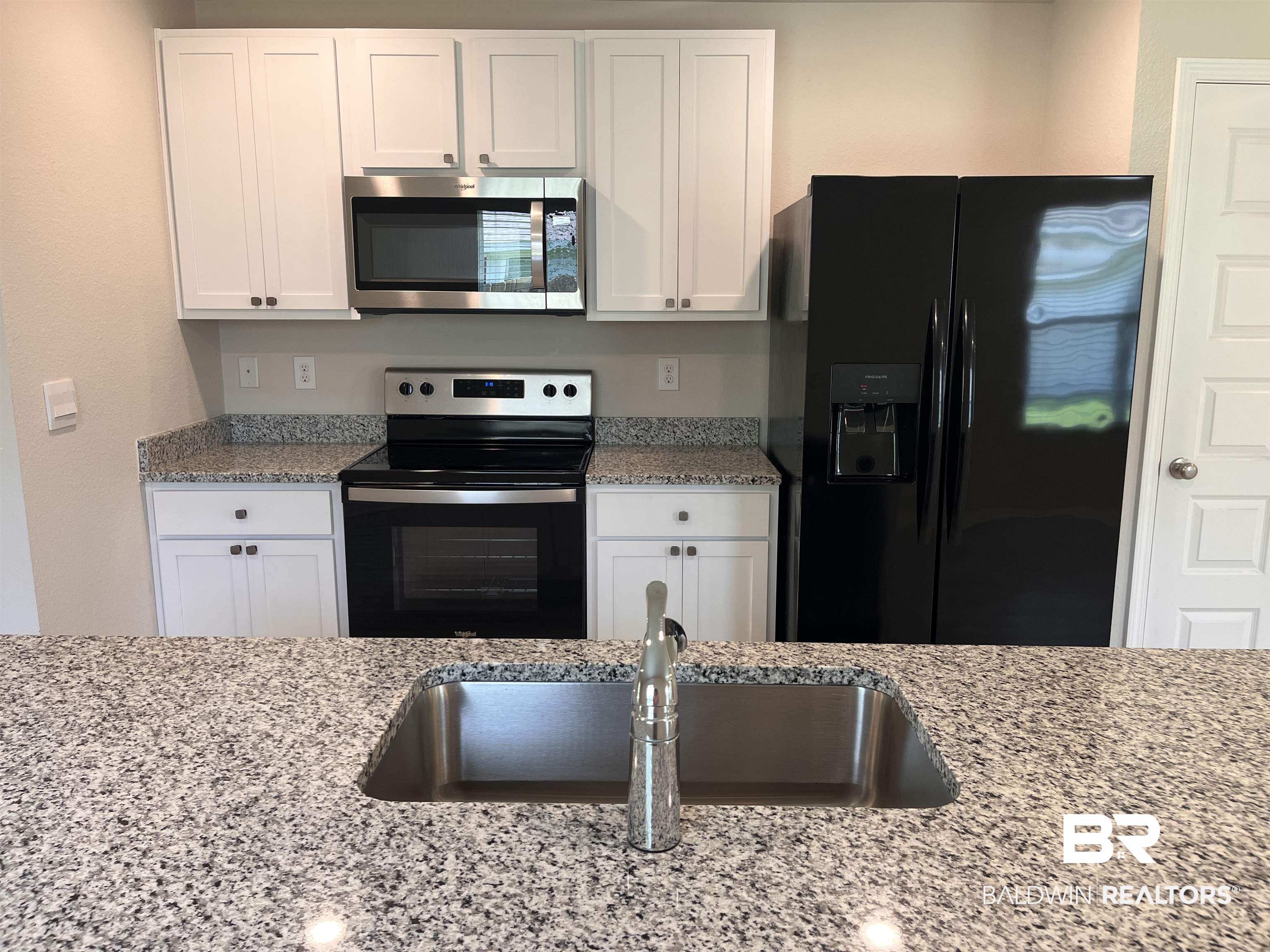 8891 Summer Bay Lane Foley, AL 36535 - Photo 18 of 54 Refrigerator conveys.