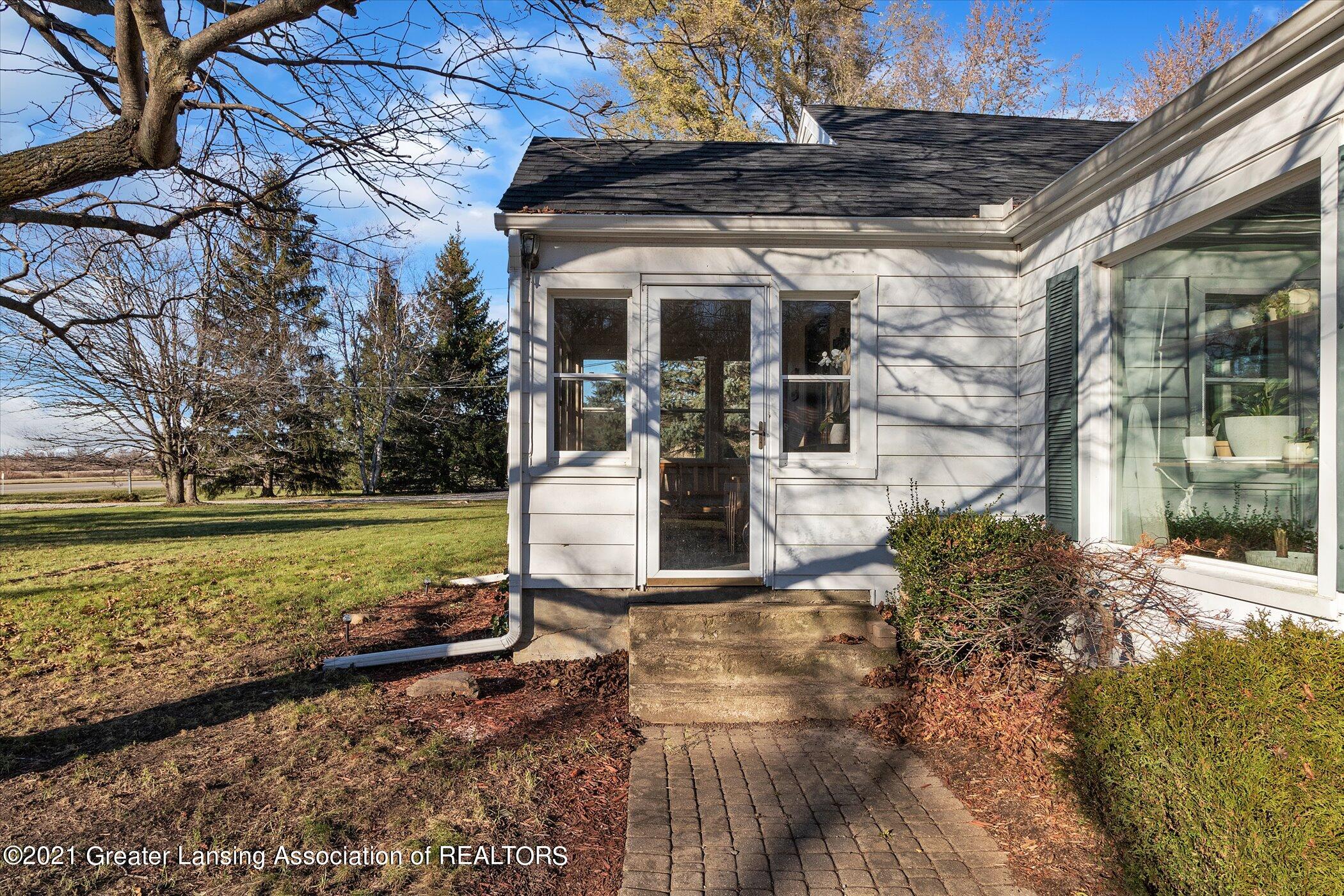 4578 North Michigan Road Dimondale, MI 48821 - Photo 3 of 31 06-4578-North-Michigan-Rd-WindowStill-Re