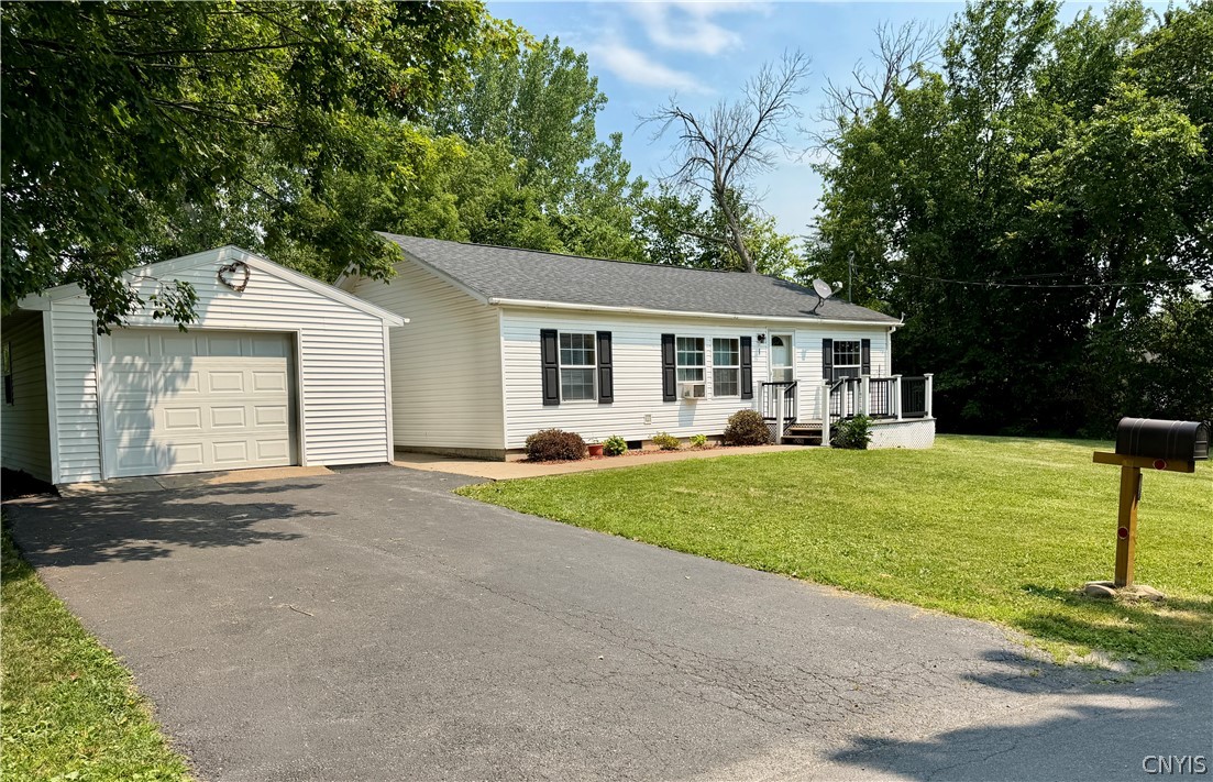 1 Roberts Road Whitesboro, NY 13492 - Photo 1 of 22