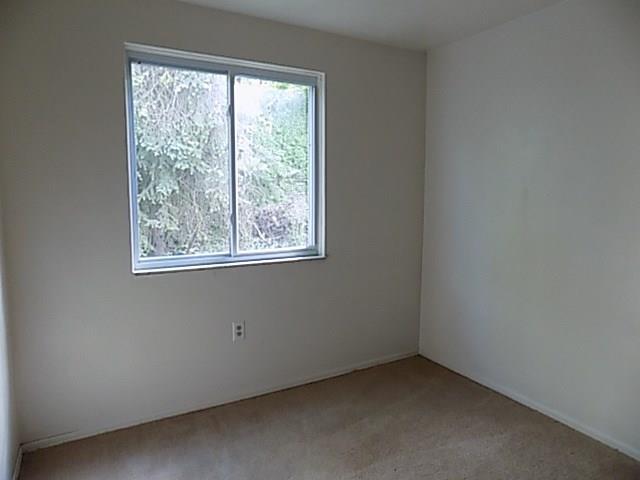 232 East Willock Road Pittsburgh, PA 15227 - Photo 11 of 24 Gallery Image 11