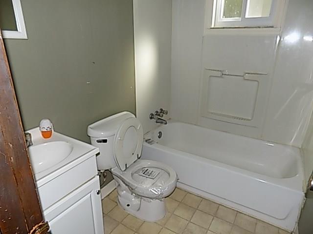 232 East Willock Road Pittsburgh, PA 15227 - Photo 3 of 24 Gallery Image 3
