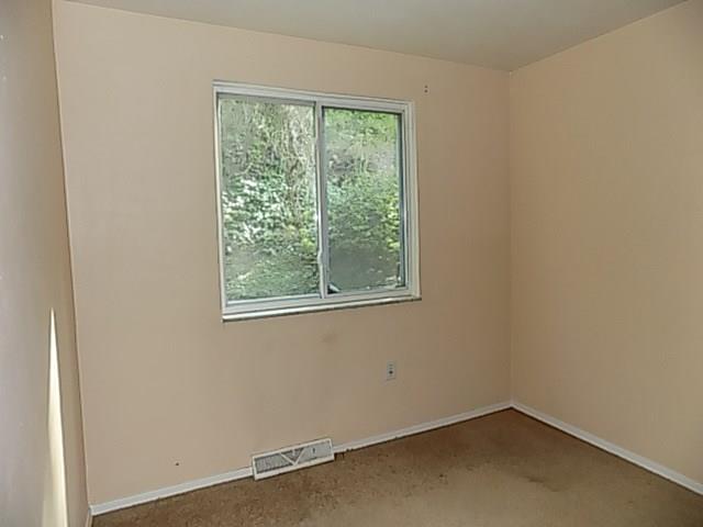 232 East Willock Road Pittsburgh, PA 15227 - Photo 4 of 24 Gallery Image 4