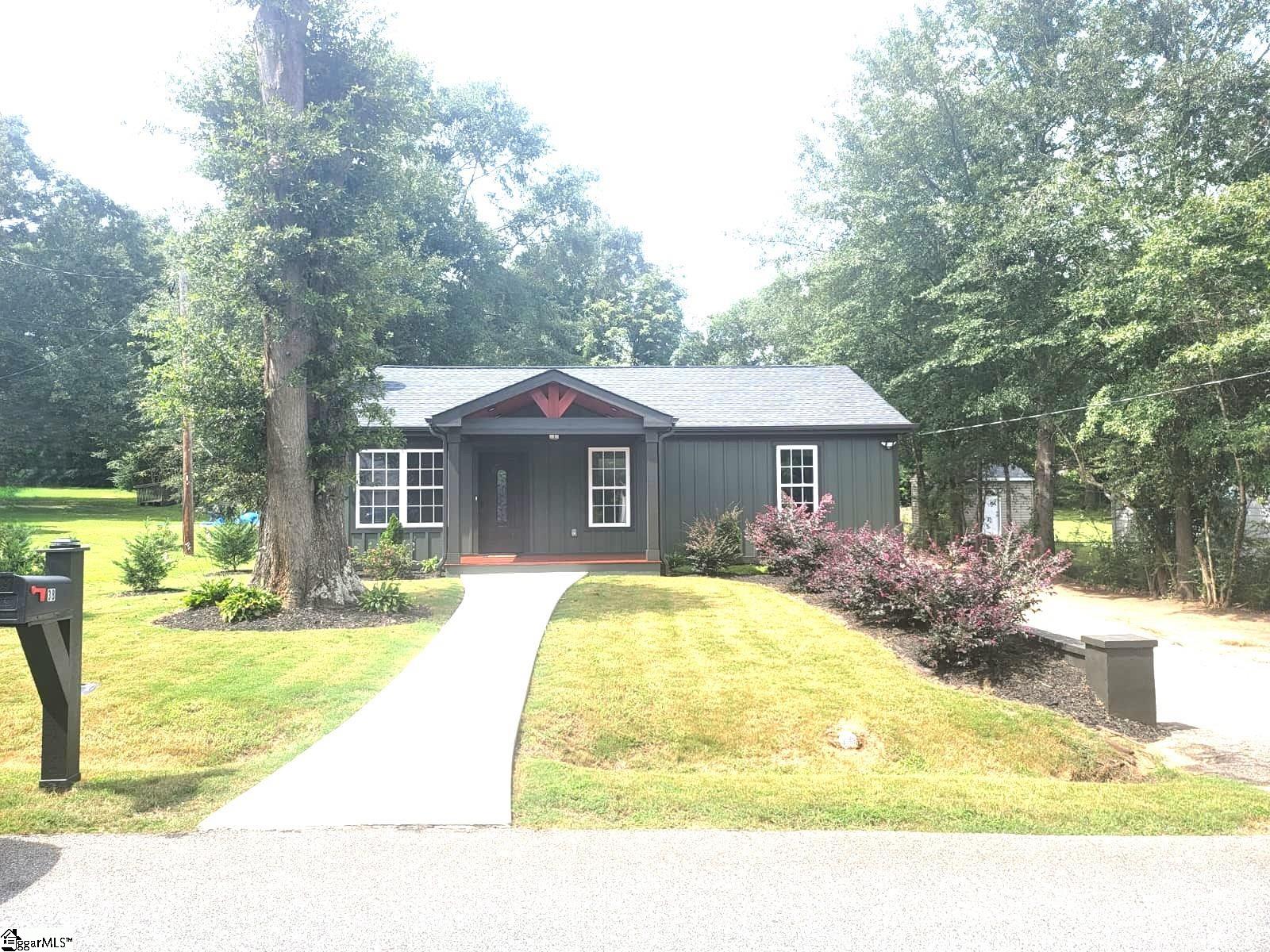 38 Spring Street Pelzer, SC 29669 - Photo 3 of 40