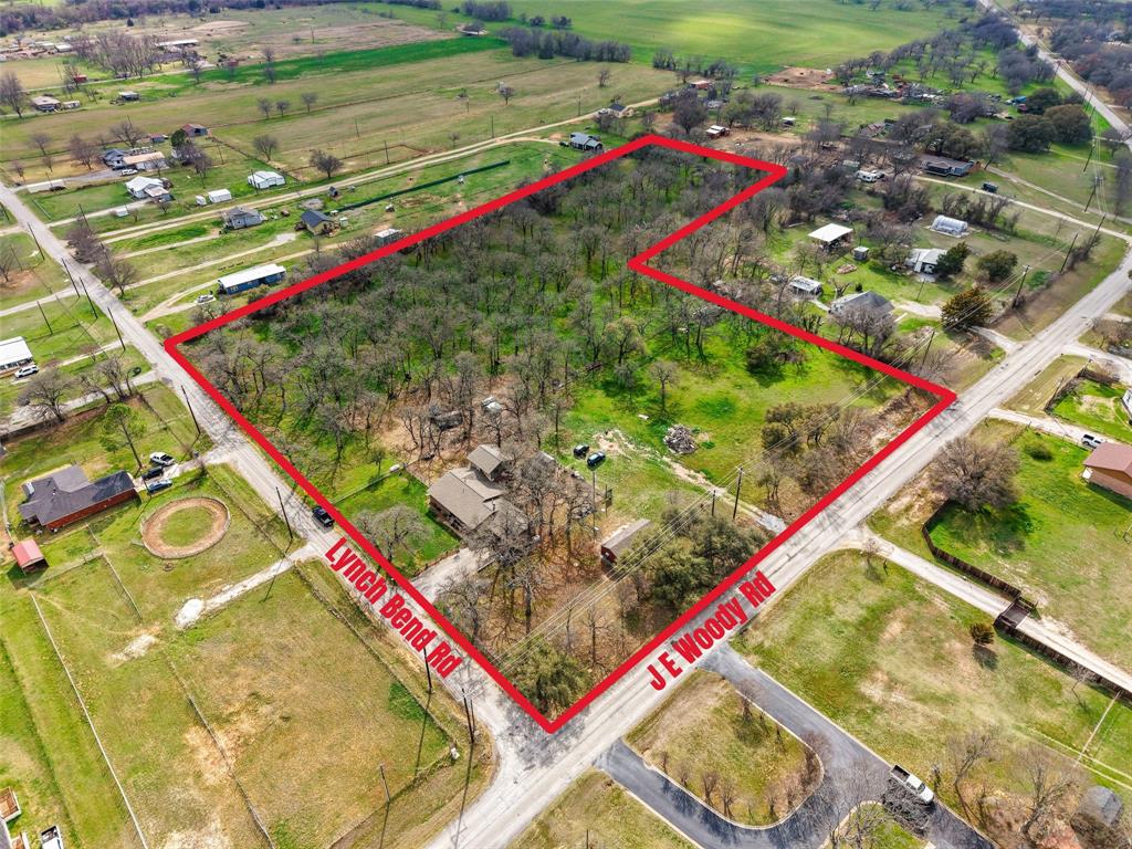 1051 Lynch Bend Road Springtown, TX 76082 - Photo 11 of 39