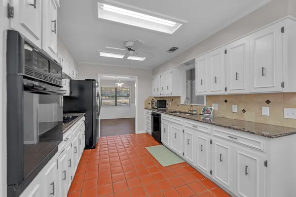 $275,000 | 4111 Canyon Cliff Circle, Temple, TX 76502