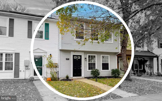 a view of a house with swimming pool