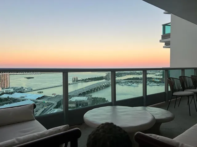 $5,900 | 900 Biscayne Boulevard, Unit 3908, Miami, FL 33132