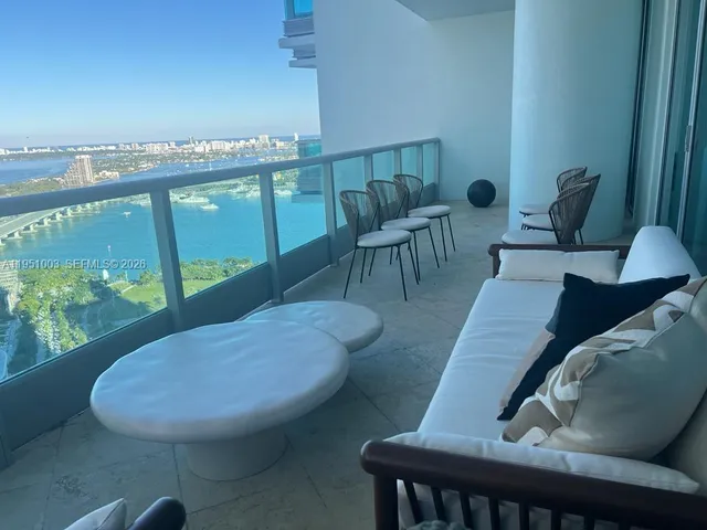 $5,900 | 900 Biscayne Boulevard, Unit 3908, Miami, FL 33132