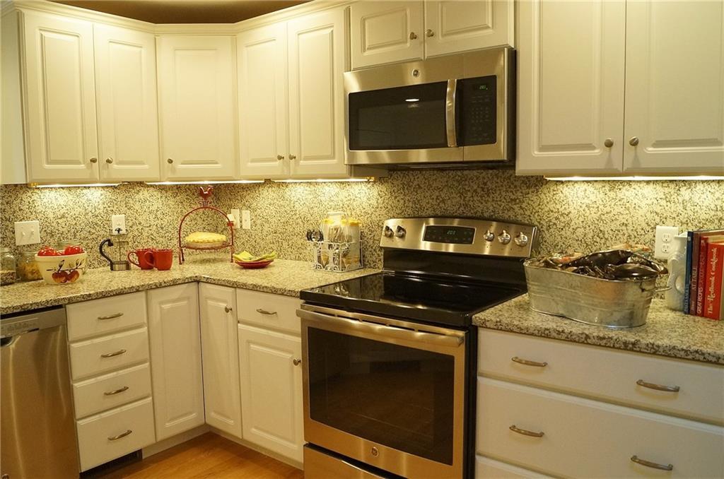 28 Carding Mill Loop, Unit 51 Wells, ME 04090 - Photo 4 of 15 Photo