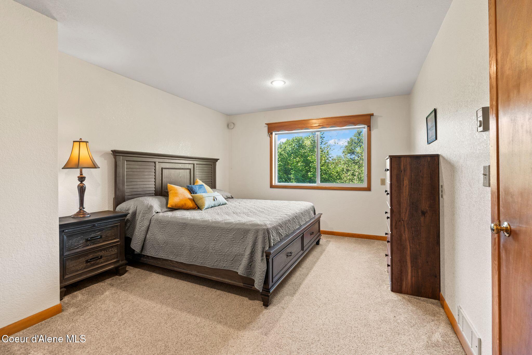 723 Trout Creek Road Hope, ID 83836 - Photo 15 of 36 15-A7409658