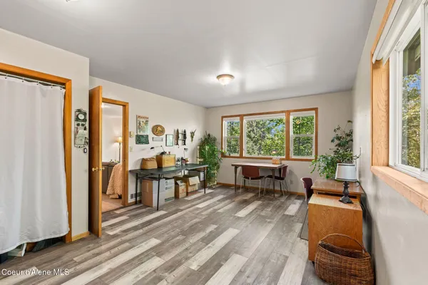 $925,000 | 723 Trout Creek Road, Hope, ID 83836