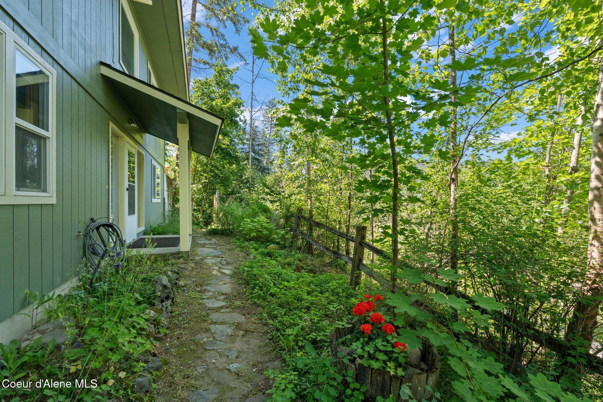 723 Trout Creek Road Hope, ID 83836 - Photo 20 of 36 20-A7409723