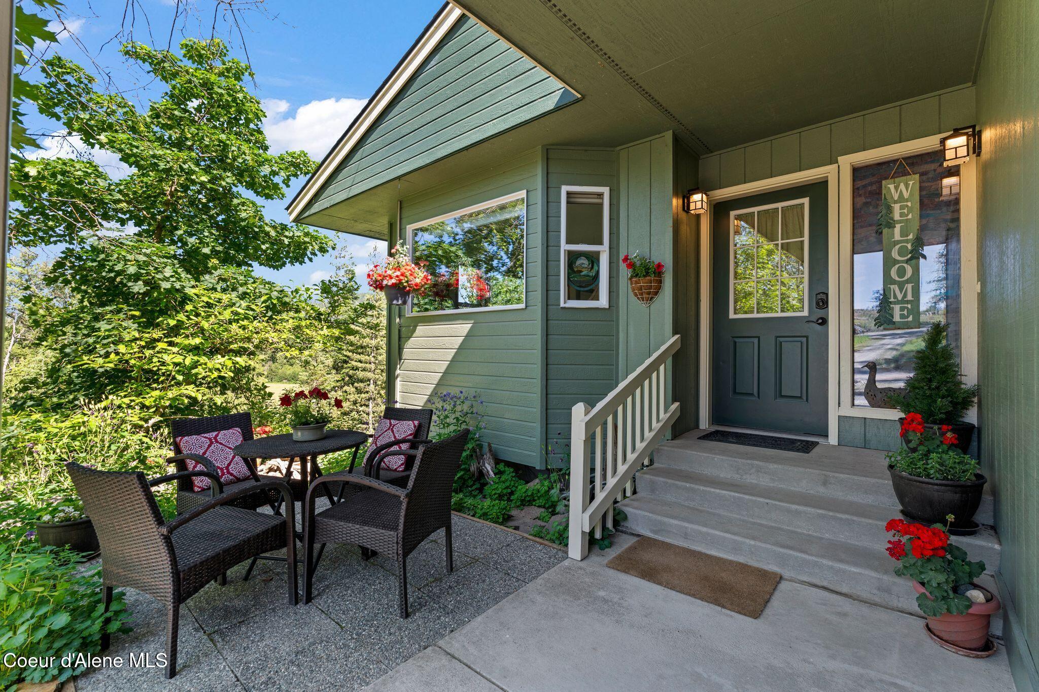 723 Trout Creek Road Hope, ID 83836 - Photo 2 of 36 2-A7409513