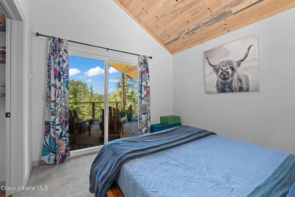 $925,000 | 723 Trout Creek Road, Hope, ID 83836