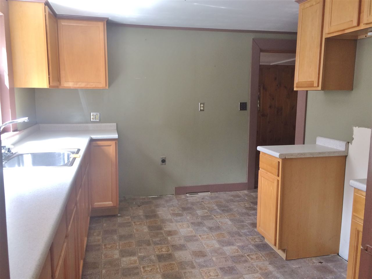 66 Roosevelt Road Claremont, NH 03743 - Photo 12 of 30 Gallery Image 12