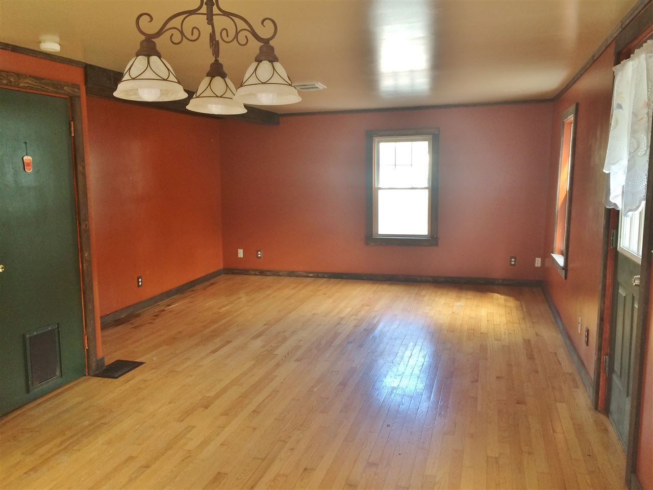 66 Roosevelt Road Claremont, NH 03743 - Photo 9 of 30 Gallery Image 9