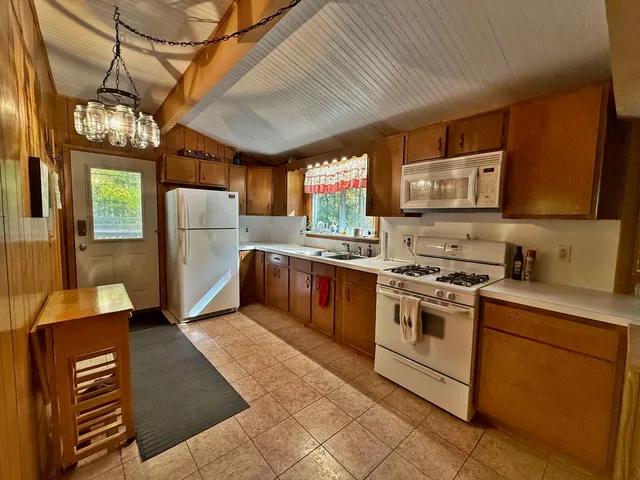 $259,000 | 11167 Birwood Drive, Stanwood, MI 49346