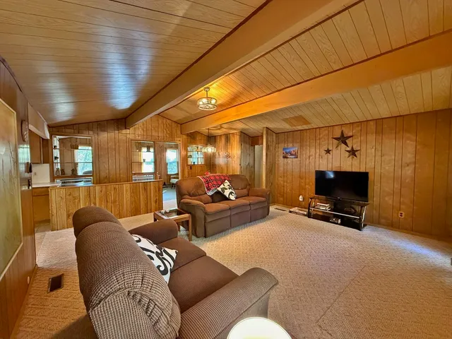 $259,000 | 11167 Birwood Drive, Stanwood, MI 49346