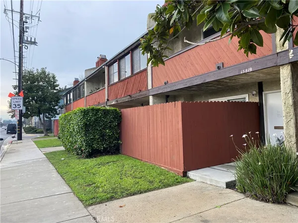 $715,000 | 15819 Prairie Avenue, Lawndale, CA 90260