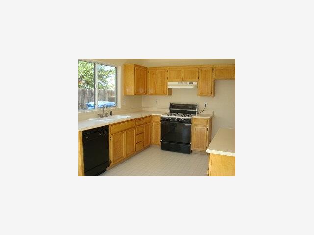 865 Place Road Los Banos, CA 93635 - Photo 3 of 7 Gallery Image 3