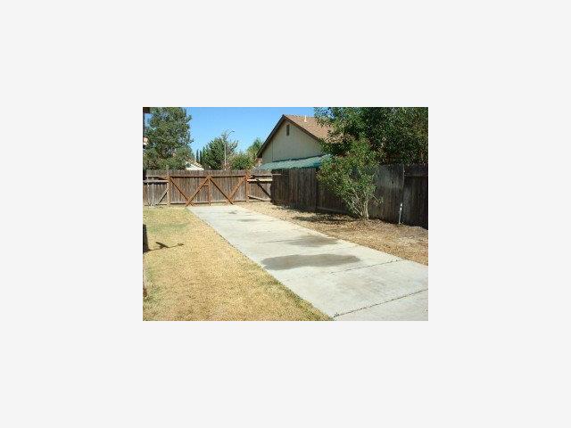 865 Place Road Los Banos, CA 93635 - Photo 6 of 7 Gallery Image 6