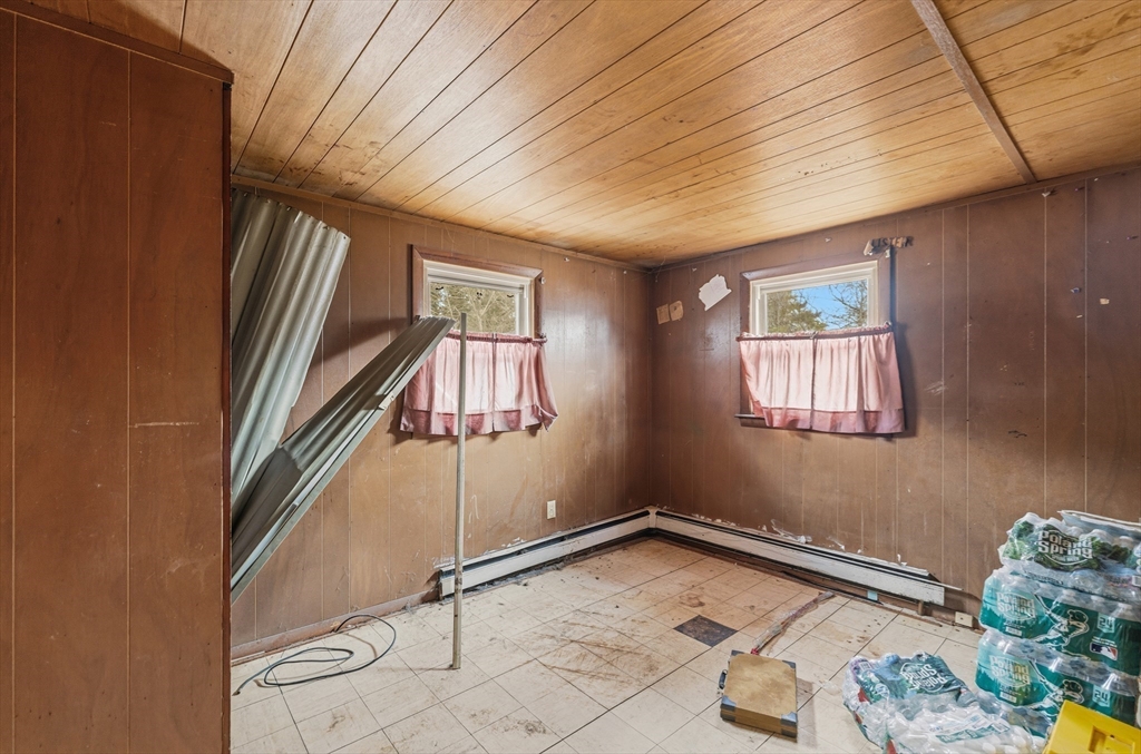 97 Plymouth Avenue Wareham, MA 02538 - Photo 11 of 19