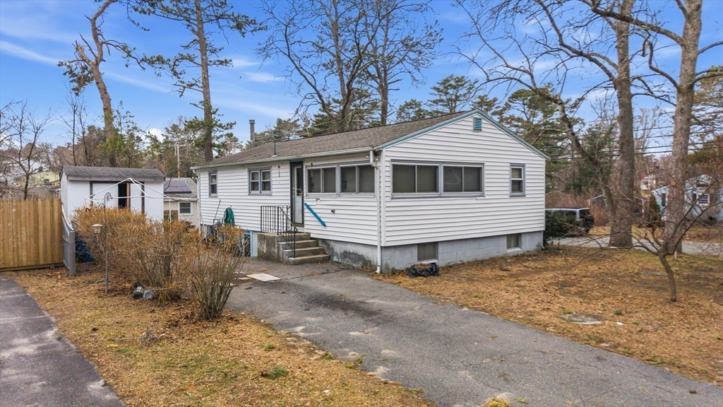 97 Plymouth Avenue Wareham, MA 02538 - Photo 14 of 19