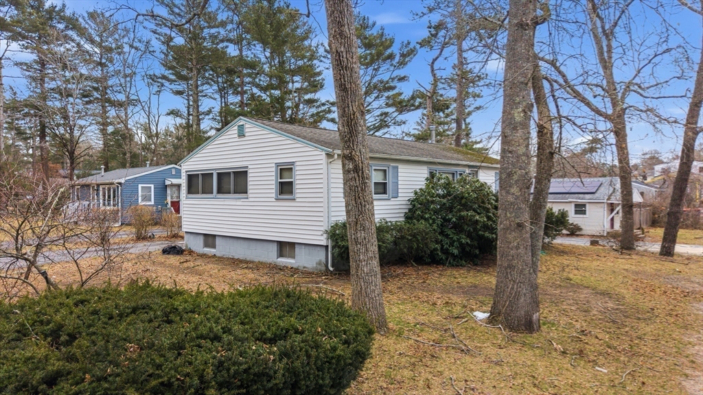 97 Plymouth Avenue Wareham, MA 02538 - Photo 15 of 19