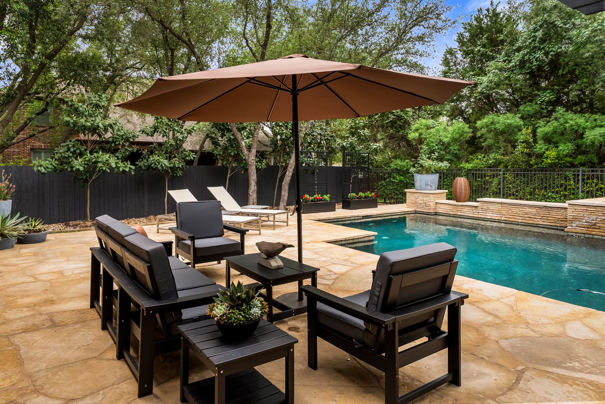 208 SANTALUZ Lane Austin, TX 78732 - Photo 33 of 40