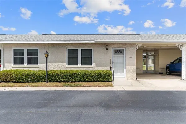$135,000 | 12400 Park Boulevard North, Unit 521, Seminole, FL 33772
