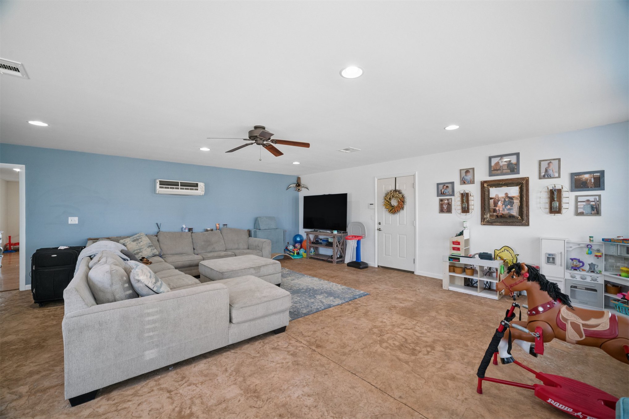 49301 South 360 Road Pawnee, OK 74058 - Photo 26 of 44 Recessed ceiling lighting, ceiling fan, white interior door, and light-toned flooring