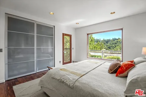 $1,370,000 | 3234 Hillock Drive, Los Angeles, CA 90068