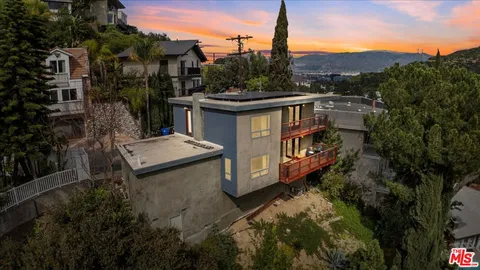 $1,370,000 | 3234 Hillock Drive, Los Angeles, CA 90068