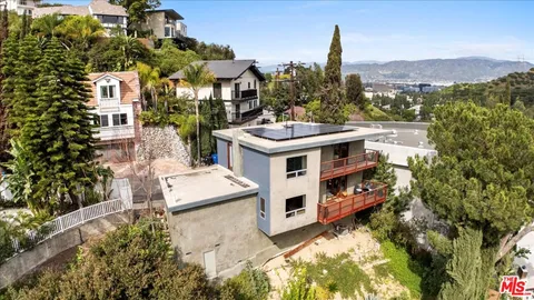 $1,370,000 | 3234 Hillock Drive, Los Angeles, CA 90068