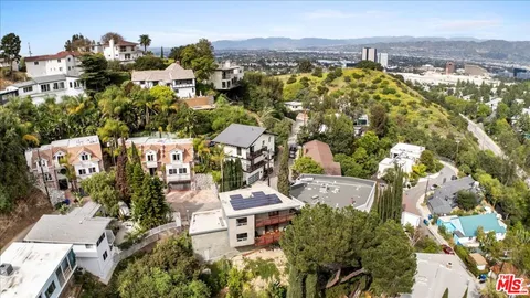 $1,370,000 | 3234 Hillock Drive, Los Angeles, CA 90068