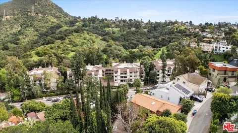 $1,370,000 | 3234 Hillock Drive, Los Angeles, CA 90068