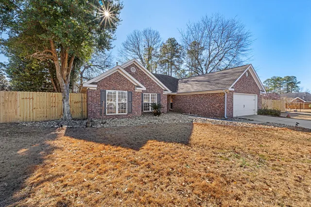 $325,000 | 180 Cottonwood Court, North Augusta, SC 29860