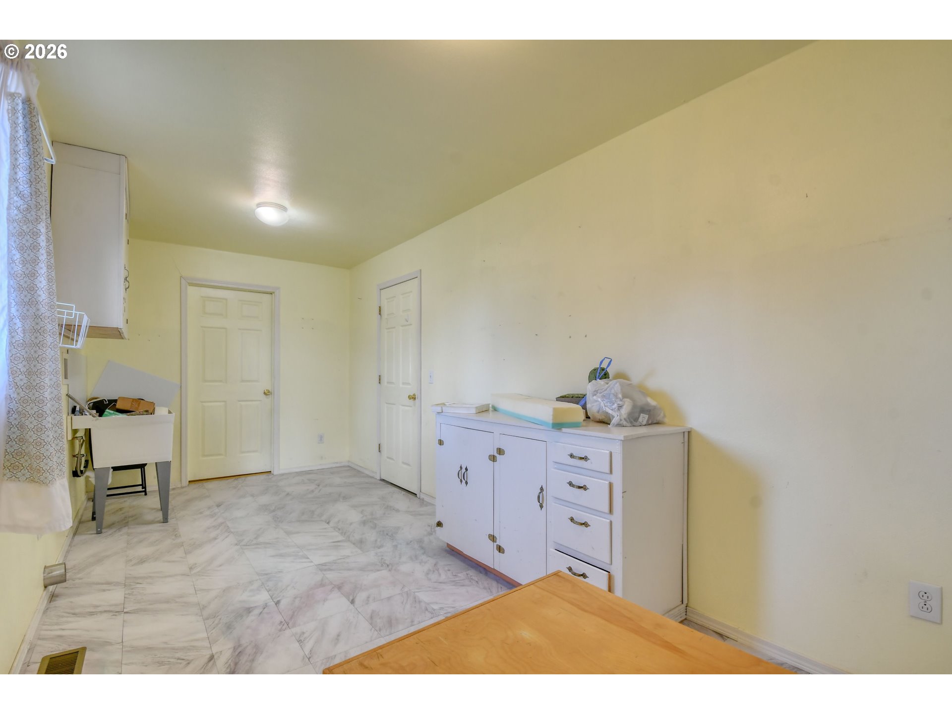 554 West High Street Athena, OR 97813 - Photo 29 of 46 a view of livingroom with furniture