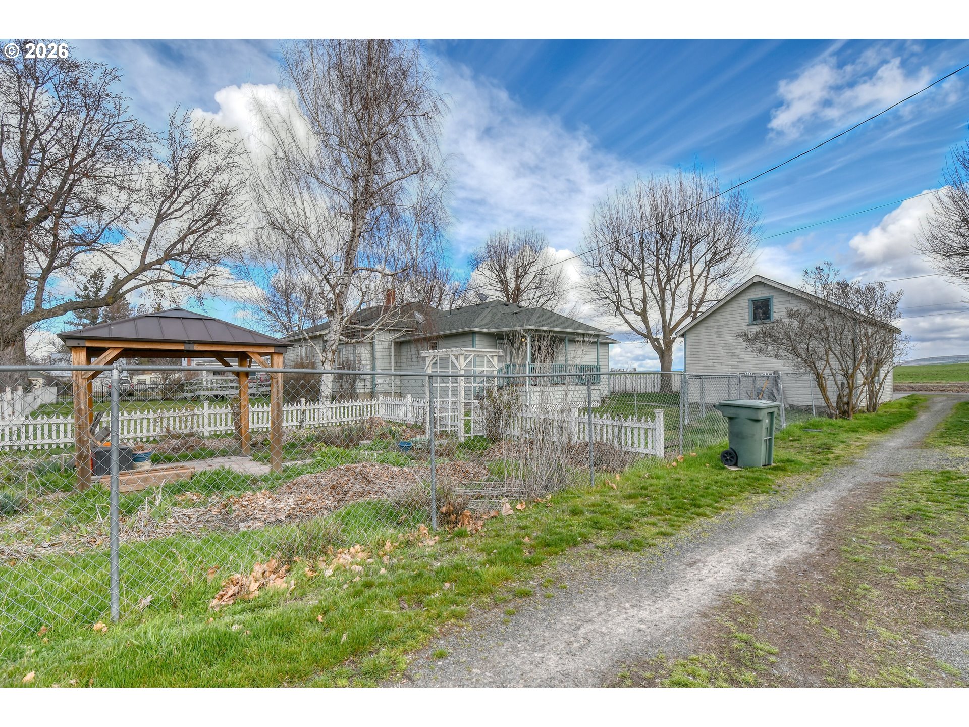 554 West High Street Athena, OR 97813 - Photo 44 of 46 a view of a yard in front of house