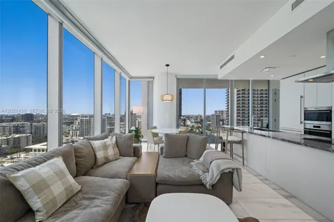 $990,000 | 700 Northeast 26th Terrace, Unit 2105, Miami, FL 33137