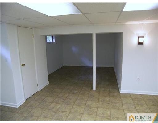 5 Huntington Road Edison, NJ 08820 - Photo 7 of 7 a view of an empty room