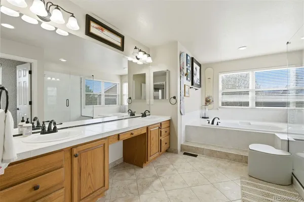 $945,900 | 6052 South Andes Circle, Aurora, CO 80016