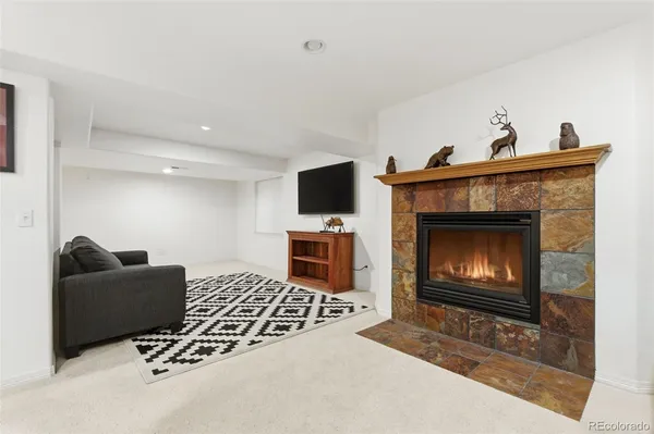 $945,900 | 6052 South Andes Circle, Aurora, CO 80016