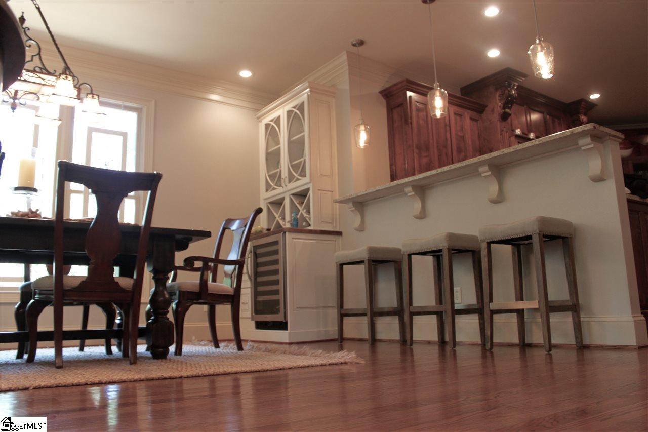 206 Doonbeg Court Simpsonville, SC 29681 - Photo 10 of 32 Gallery Image 10